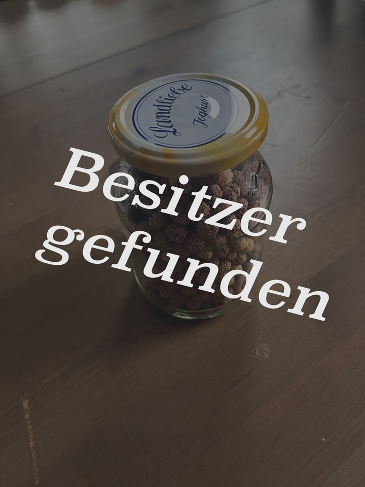 Glas mit Cornflakes